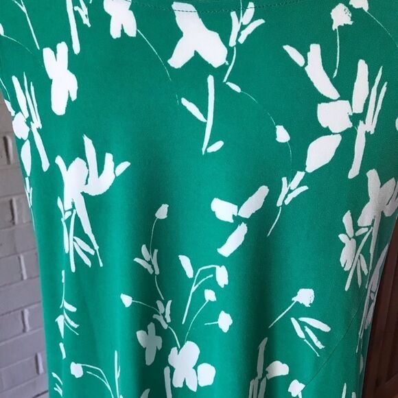 Alfani sleeveless Top EUC Size S Green With White Pattern………. - Picture 5 of 5